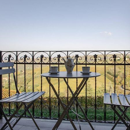Casa Rubbo - Appartamento In Collina 'Monviso' Alba  Exterior foto